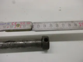 Suzuki GS 550 M Katana Steckachse vorne (2) Achse 15 mm Vorderrad Felge axle - Bild 2
