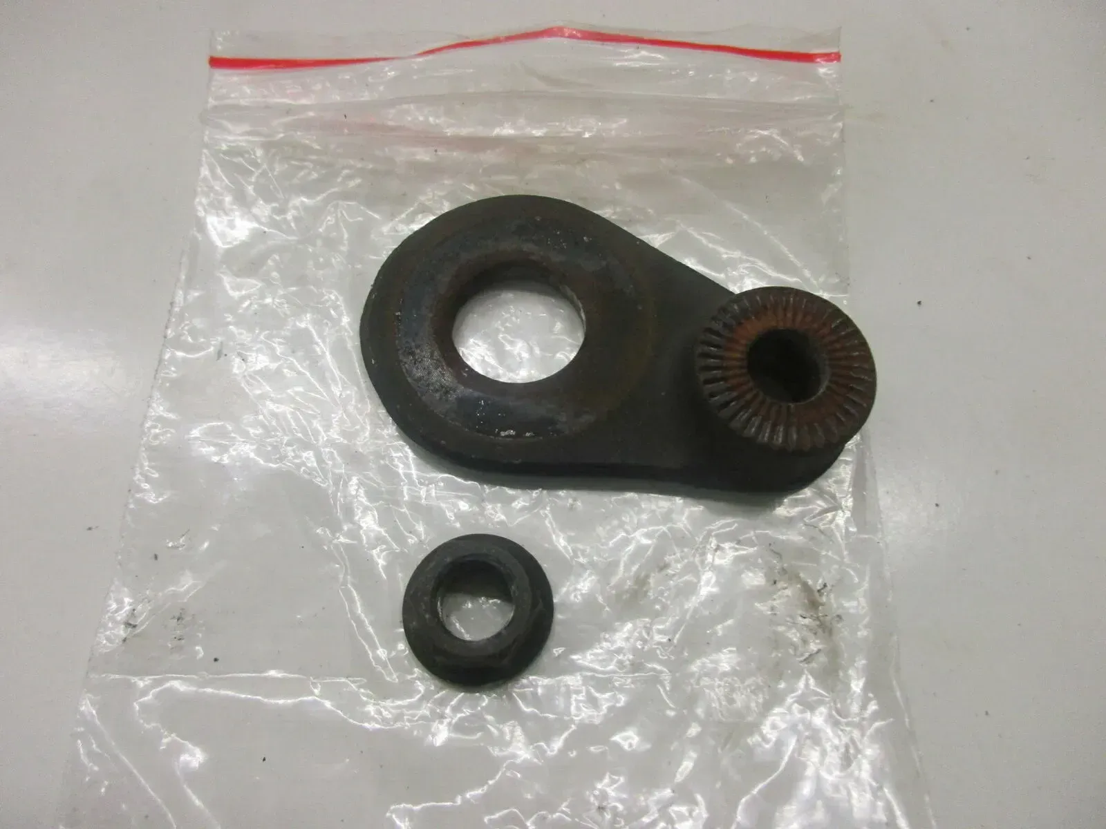 3. Kawasaki GPZ 305 EX305A BD Aufnahme Halter Lenker Lenkerstummel links rechts - Bild 1