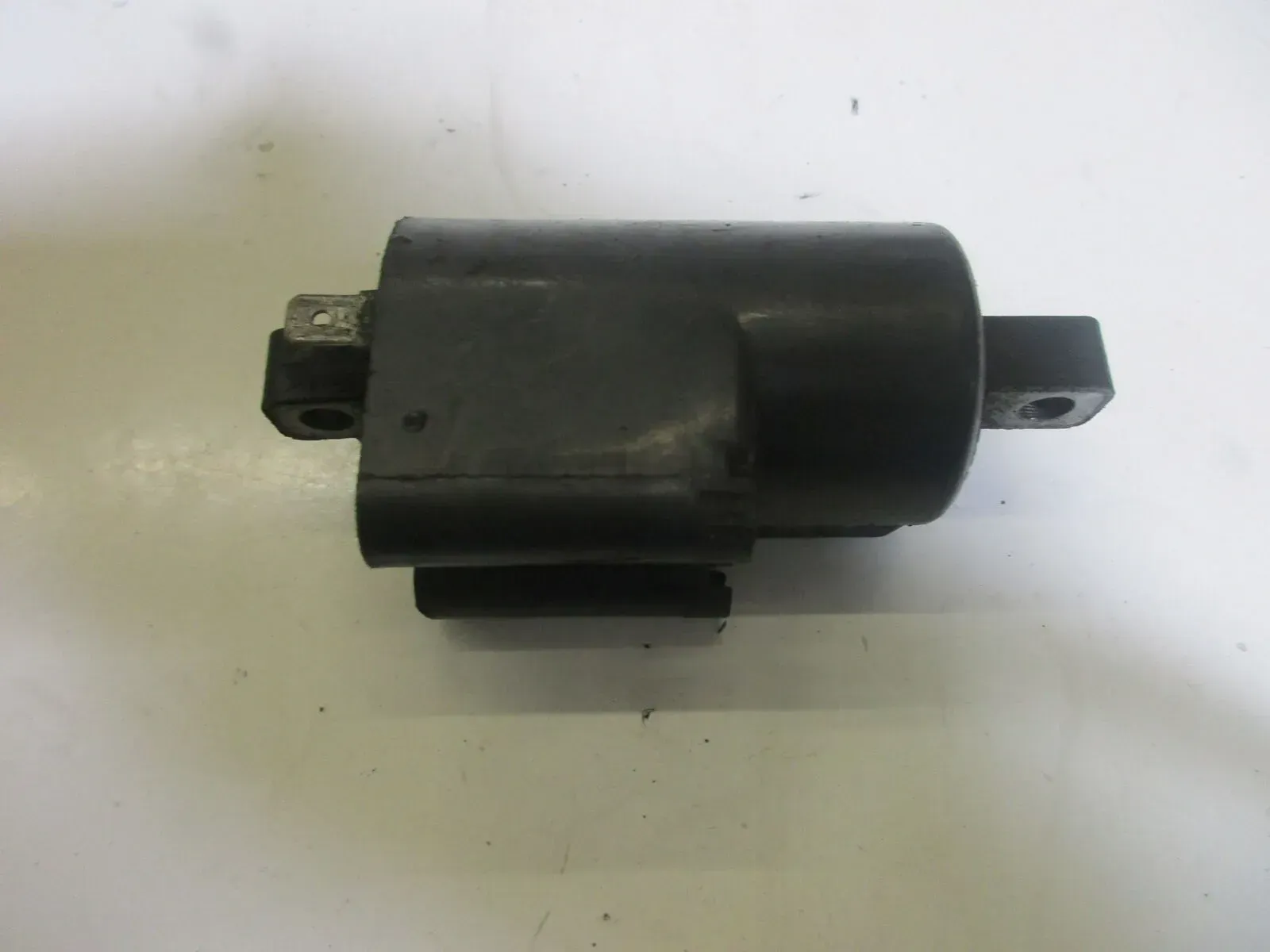 7. Suzuki GSX 600 F GN 72 B Zünspule ignition coil 35410-19C00 - Bild 1