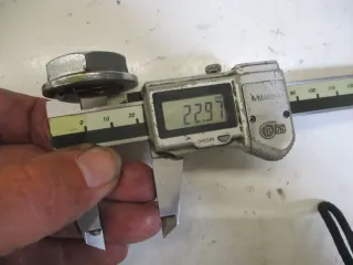 6. Honda CBR 1000 F SC21 Lenkkopfschraube SW30 Mutter Schraube Gabel oben - Bild 2