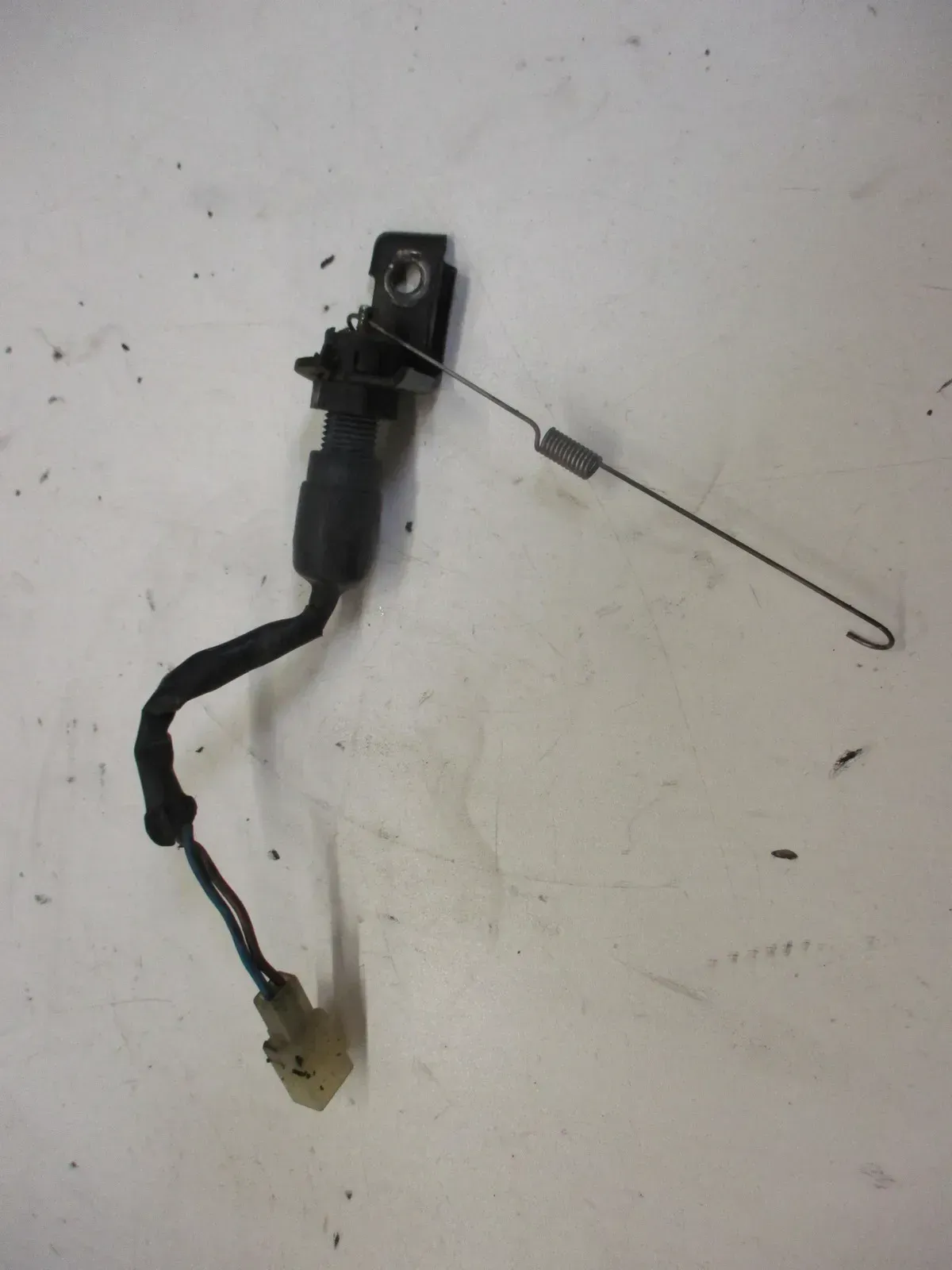 Bremslichtschalter hinten mit 1. Kawasaki ZX-R 750 J ZX750J ZXR Feder und Halter - Bild 1