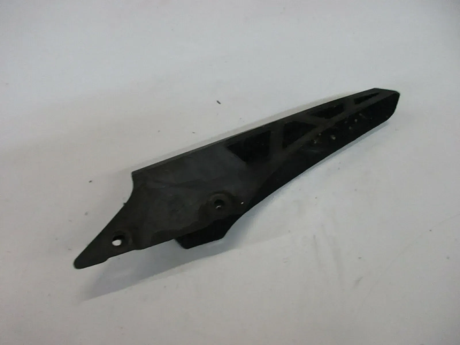 O. Suzuki GSX 600 F GN72B Kettenschutz Kette Schutz Verkleidung Rahmen fairing - Bild 1