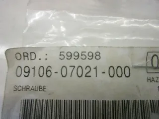 A410. Suzuki GSX 1300 R Schraube M7 x 17,5 Motor Zylinderkopf 09106-07021 - Bild 3