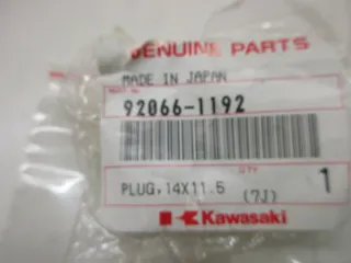 R220. Kawasaki ZL 600_900 Schraube Motor Plug 14x11,5 Zylinderkopf 92066-1192 - Bild 4