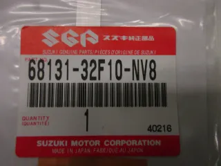 E1922. Suzuki GSF 1200 Bandit Aufkleber Dekor 68131-32F10-NV8 Verkleidung Emblem - Bild 5