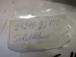 E1033. Suzuki RV 50 Schaltklaue Getriebe 25211-22100 Motor U Schaltgabel - Bild 5