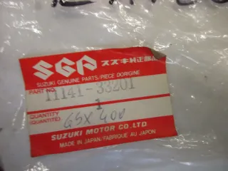 E1736. Suzuki GSX 400 F Dichtung Motordichtung 11141-33201 Zylinderkopfdichtung - Bild 4
