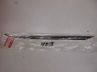 E1681. Suzuki GSX 750 E Aufkleber Dekor 68190-31320 Verkleidung rechts Emblem Logo - Bild 3