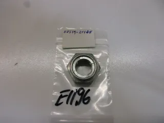 E1196 Suzuki Schraube Mutter 08319-21168 Steckachse hinten Nut 16 mm axle - Bild 1