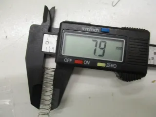 D2653 Feder Yamaha XT 500_600_YFM 450_700 ET 90501-043E0 Ölpumpe Ölpumpendeckel - Bild 3