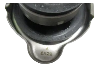 Suzuki GSX-S 125 WDLO Kühlerdeckel Kühlerverschlußdeckel Kühler - Bild 4