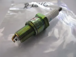 R1846 NGK BPR9ES Zündkerzen 7788 Motor Ø 14 mm entstört - Bild 4