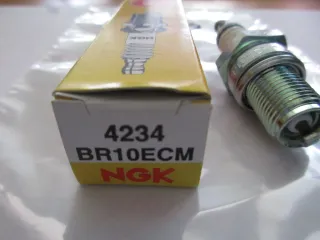 R1873 NGK BR10ECM KTM SX 125 Zündkerze Motor 4234 - Bild 2