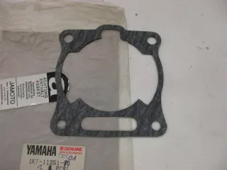 Dichtung 1KT-11351-01 D3783. Yamaha TDR 250 Zylinderfuß Motordichtung Motor seal - Bild 2