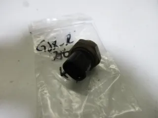 Suzuki GSX-R 750 K4 Kühlerschalter Thermoschalter Lüfter Motor Kühler Fühler Sensor - Bild 3