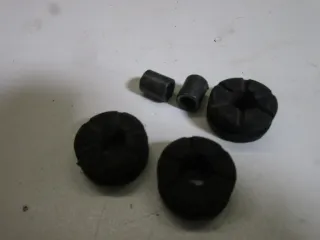 Suzuki GSX-R 750 K4 Dämpfer Kühler Gummidämpfer Vibrationsdämpfer Wasserkühler - Bild 2