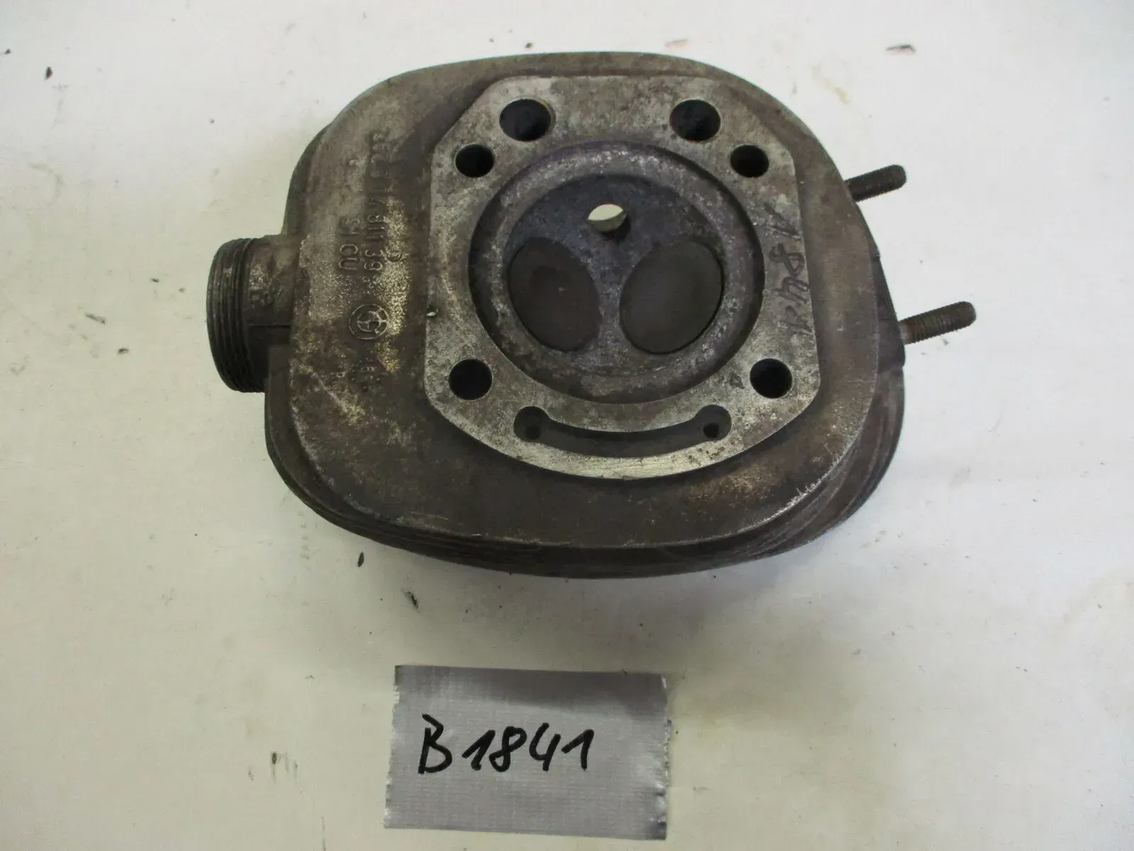 Zylinderkopf rechts 25230481139 B1841 BMW R51/3 R67 R67/2/3 R50 R50/2 R60 R60/2 - Bild 1