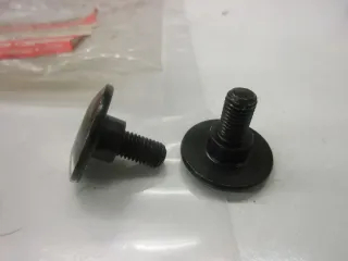 B23. Suzuki AN 250_450 Schraube Zylinderkopf Motor Bolzen bolt 09106-07009 - Bild 2
