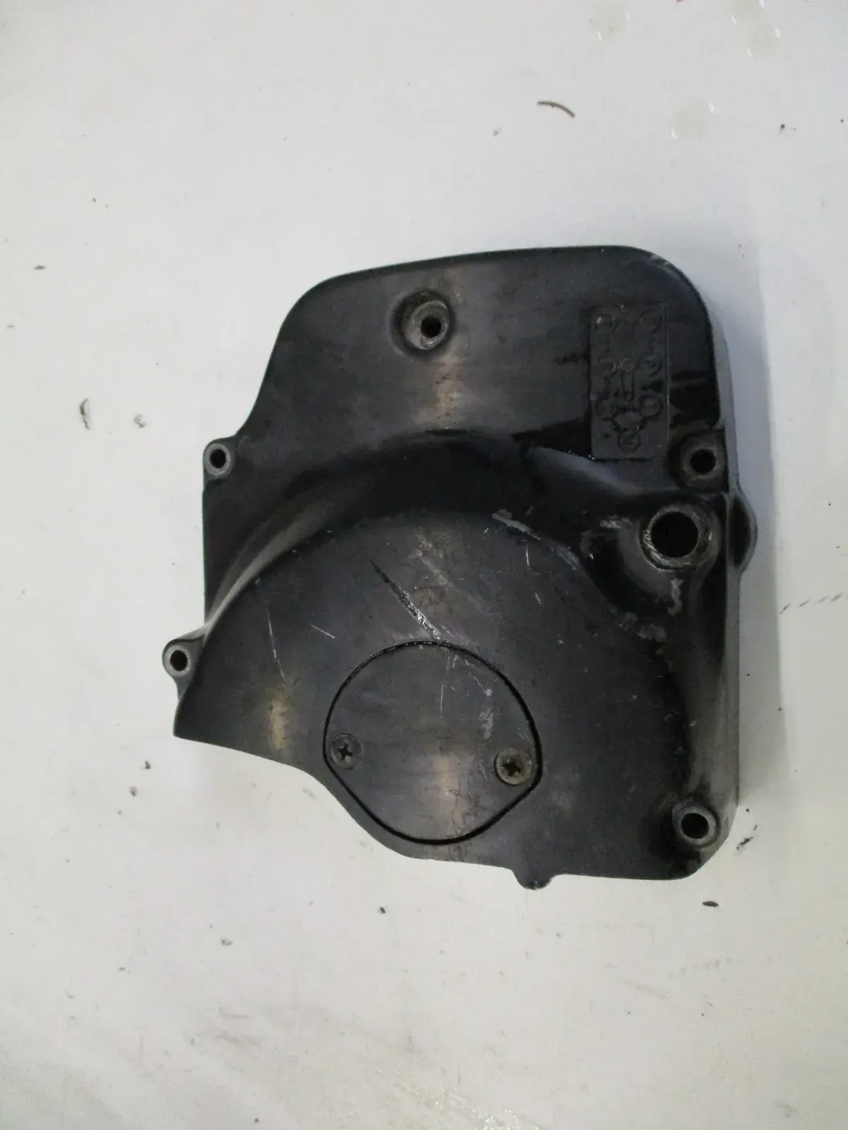 Ritzelabdeckung Kupplungsnehmer 1. Suzuki RG 80 Gamma NC11A Zylinder Motordeckel - Bild 1