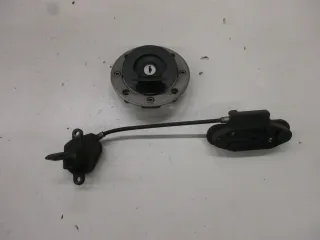 Tankdeckel Suzuki GSX 750 F GR 78 A Sitzbankschloß mit Schlüssel Schloßsatz - Bild 2