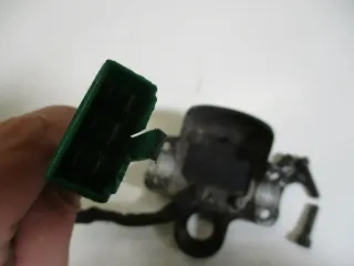 7. Honda CX 500 Bj. 81 Sicherungskasten Sicherungsbox Fuse-Box mit Schrauben - Bild 4