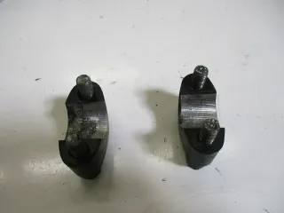 2. Suzuki DR 600 R SN41A Dakar Lenkerklemme Lenkerhalter Lenker Bügel Halter - Bild 2