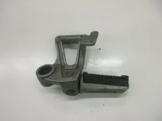 4. Kawasaki GPZ 600 R ZX600A Fußrastenhalter hinten rechts mit Fussraste Sozius - Bild 4