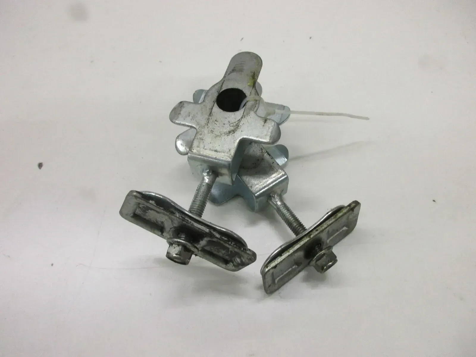 Kettenspanner rechts links 1. Suzuki GSX 600 F Typ AJ Kettenspannersatz Antrieb - Bild 1