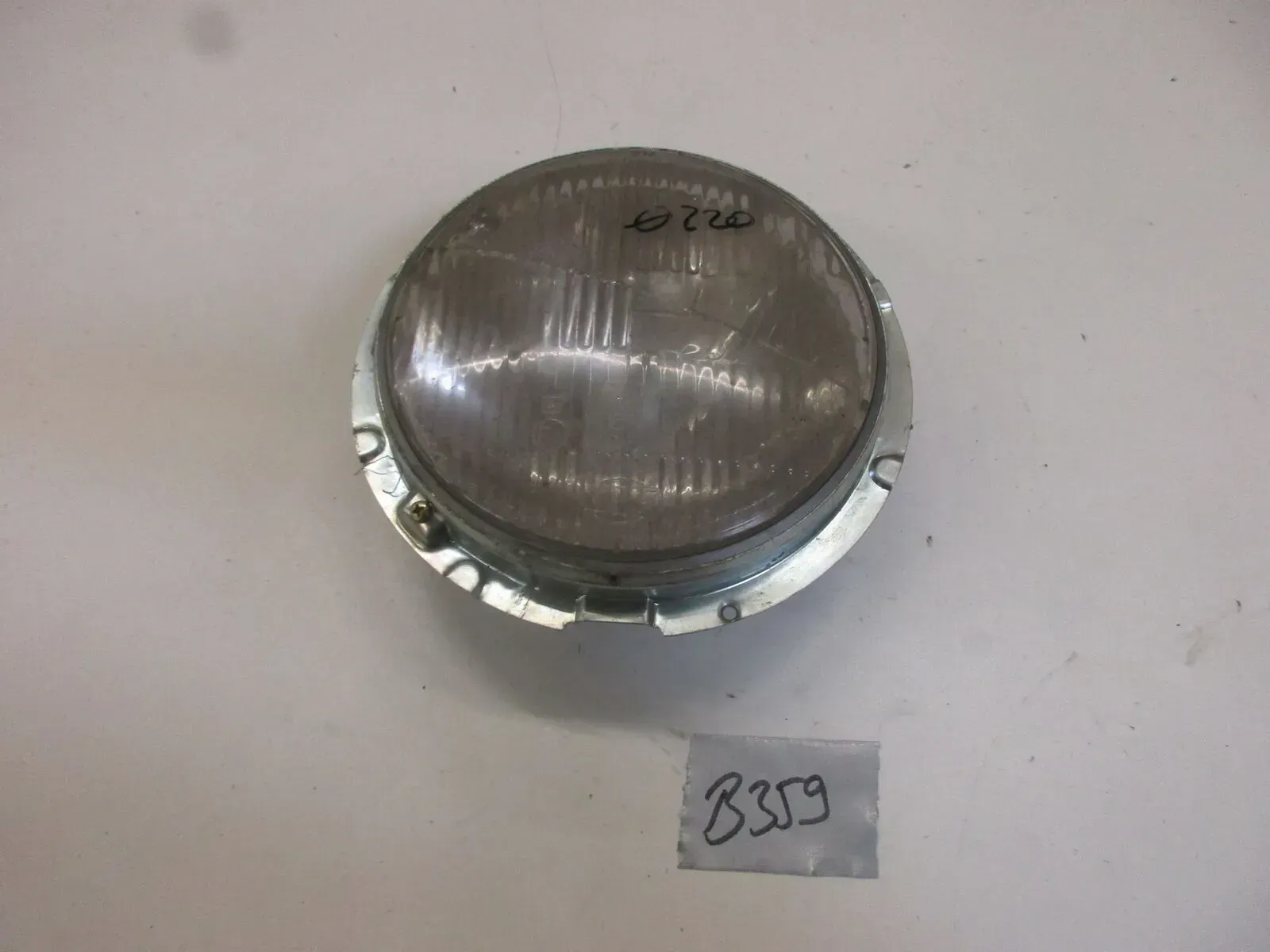 B359 Ford Taunus P4 G13 Scheinwerfer Scheinwerfergehäuse Hella K11635 Licht - Bild 1