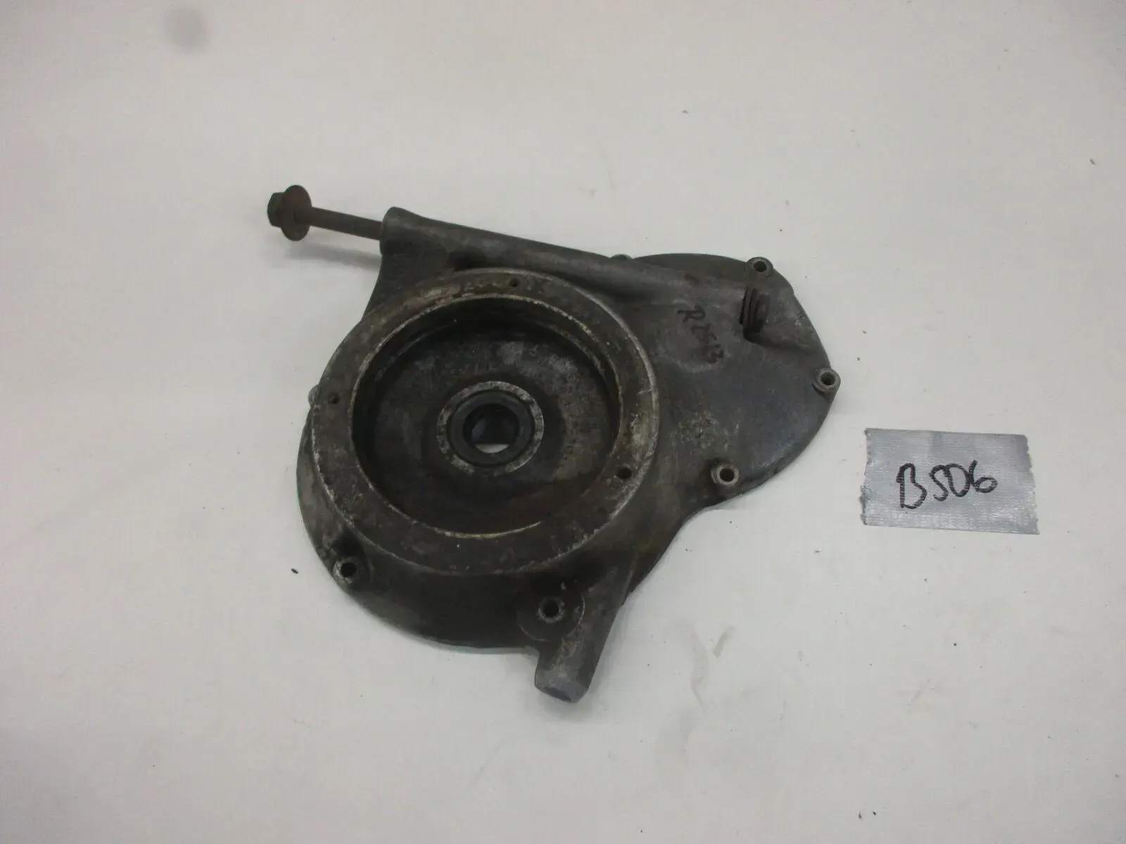 Motordeckel B506 BMW R24 R25/3 R26 Zahnradabdeckung Stirndeckel 22410180301 - Bild 1