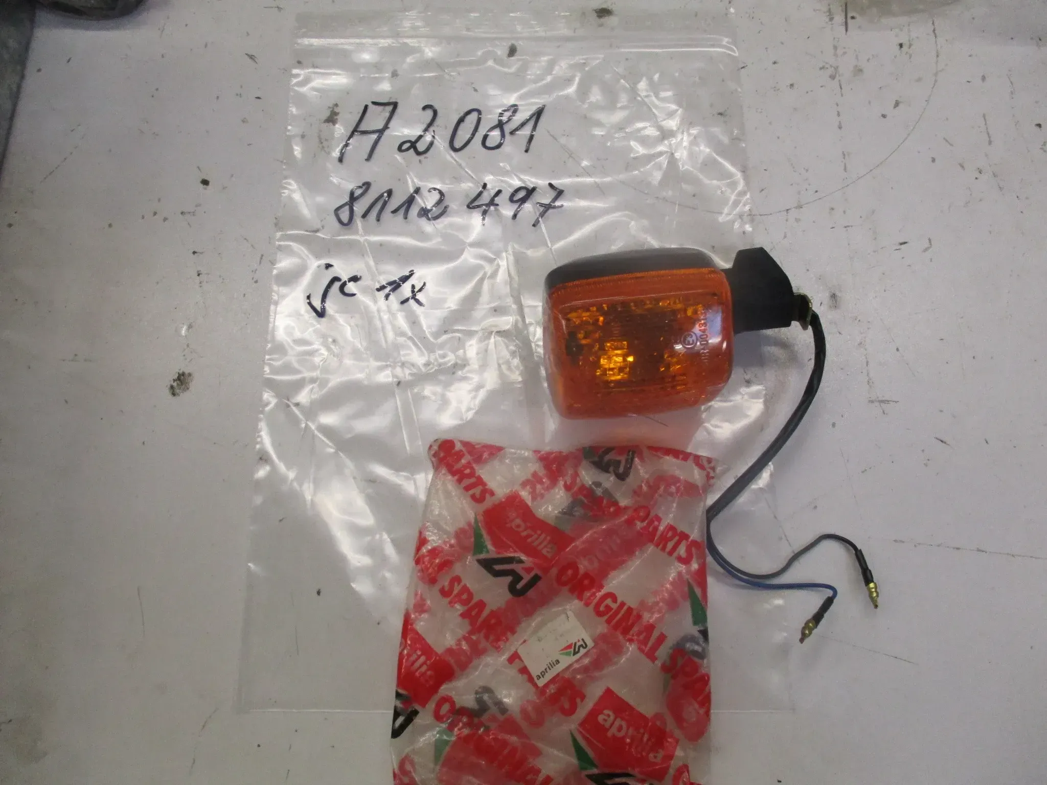 A2081 Aprilia AF1_RX 125_Rally 50 Blinker vorne re hi li 8112497 - Bild 1