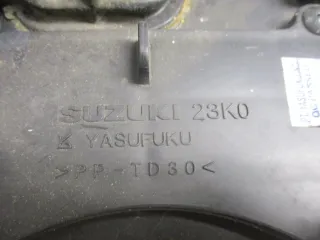 Suzuki GSX-S 125 WDLO Luftfilterkasten airbox Luftfilter Drosselklappe - Bild 5