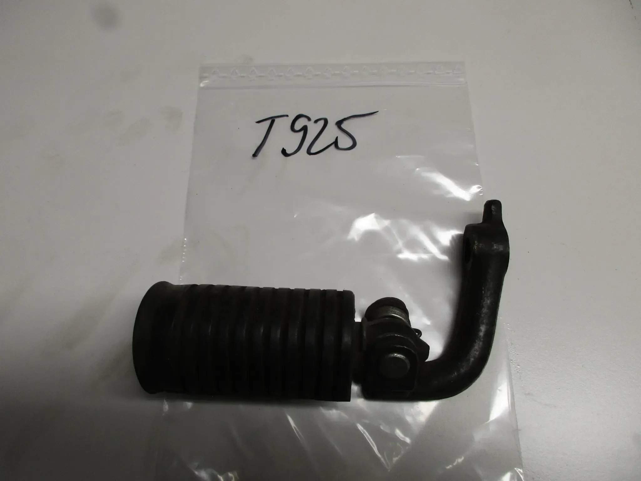 T925 Honda CB 350 K_F FOUR Fußraste vorne links Fussraste Fahrerraste footrest - Bild 1