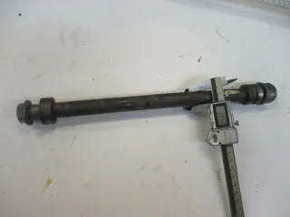 5. HONDA CBR 1000 F SC21 Steckachse Achse hinten 20 mm axle rear - Bild 1