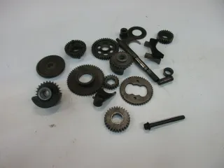 O3. Honda CB 400 N_T Getriebeteile Kleinteile Konvolut Motorenteile Ritzel - Bild 1