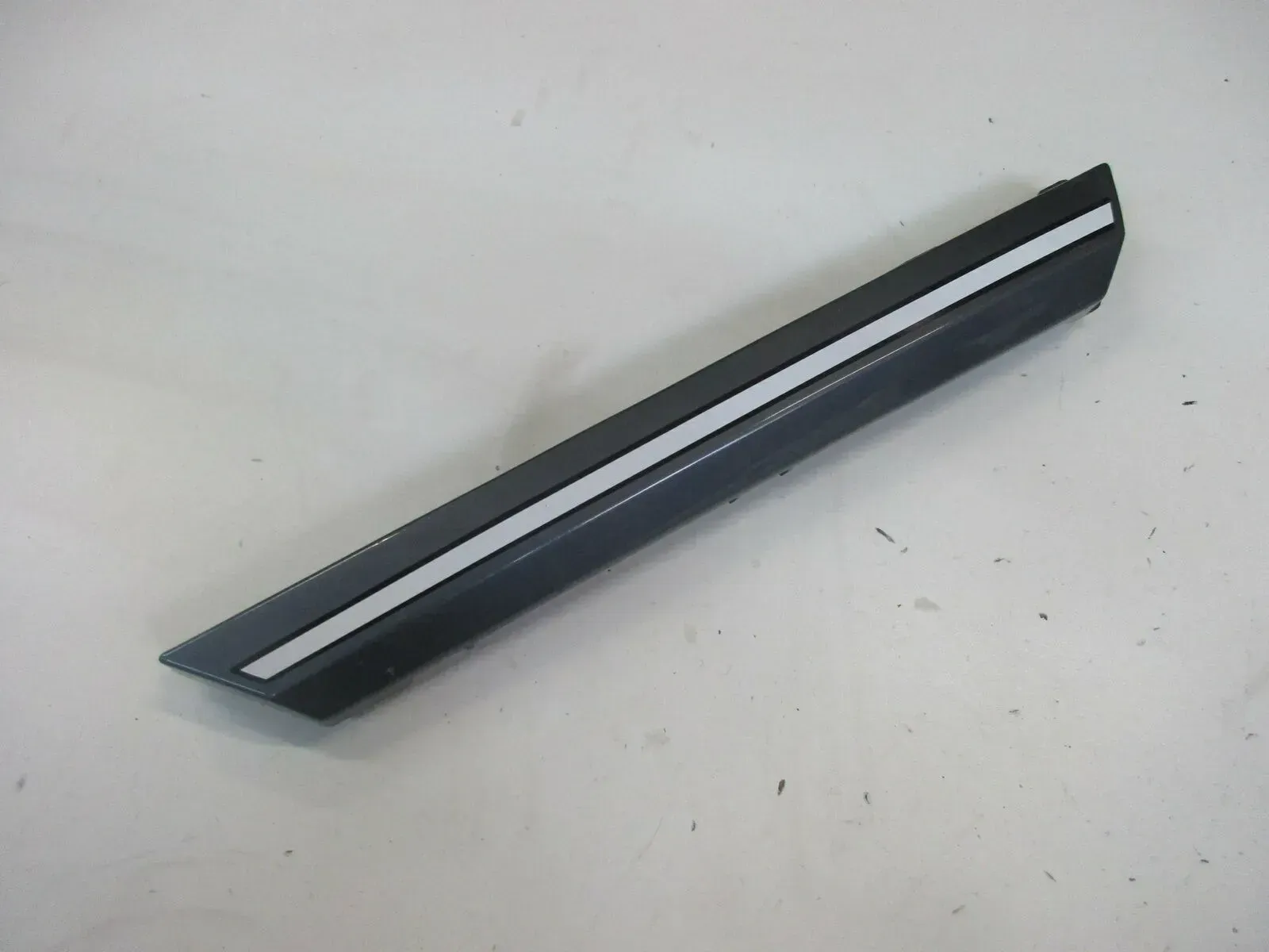 Yamaha XZ 550 11U Verkleidung rechts Heck Leiste Blende Abdeckung NEU Original - Bild 1