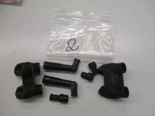 3. Honda GL 1100 SC02 Goldwing Zündkerzenstecker mit #2 Abdeckung Dichtung Gummi - Bild 1