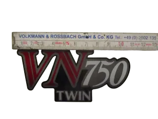 A1798 Kawasaki VN 750 Twin Dekor 56051-1101 Emblem oben Tank - Bild 3