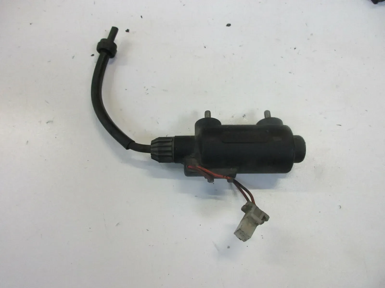 Suzuki DR 650_750_800 Zündspule mit Zündkerzenstecker rechts F6T533 ignition - Bild 1