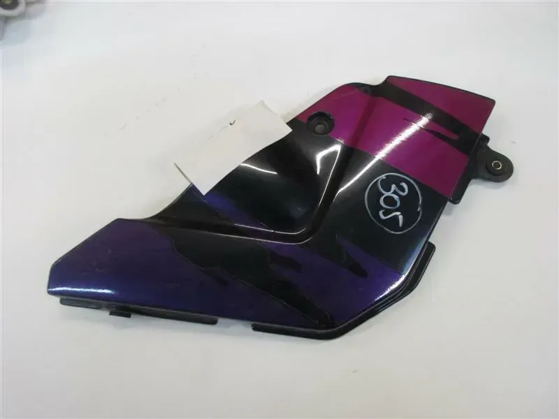 305. Suzuki GSX-R 1100 W Verkleidung  rechts Rahmenverkleidung Deckel 47511-17E0 - Bild 1