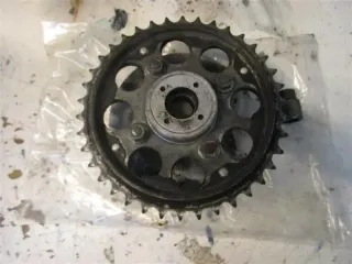 1. HONDA CB 750 K_KZ RC01 KETTENRADTRÄGER MIT RUCKDÄMPFER ANTRIEBSGUMMI GUMMI - Bild 1