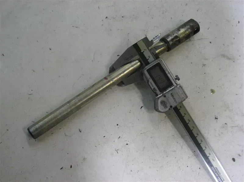 1. CAGIVA 600 W16 2G STECKACHSE ACHSE VORNE 15 mm AXLE REAR - Bild 1