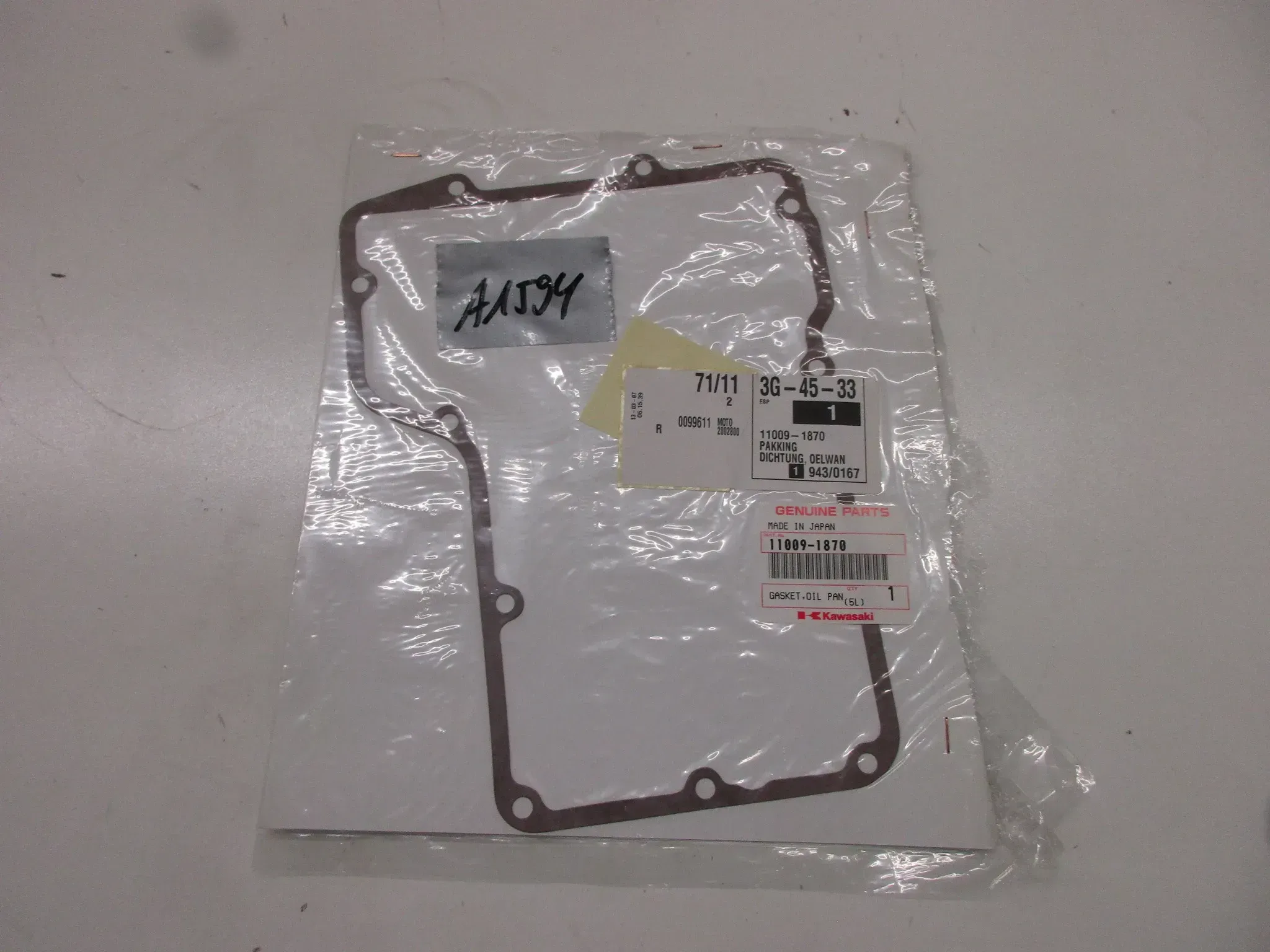 A1594 Kawasaki ZZR 600 ZX600D Ölwannendichtung Motor 11009-1870 Original seal - Bild 1
