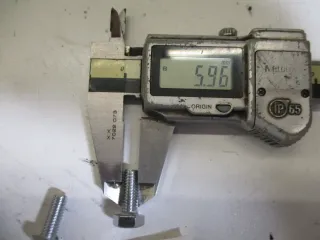 D2168 Yamaha XT 125_DT 50_XT600_XJ 900F Schraube ET 97313-06016 Verkleidung Kühler - Bild 3