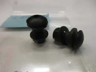 E1294 Suzuki Stopfen Schrauben Verkleidung Halter Verschluss Clip Bolzen Stift - Bild 3