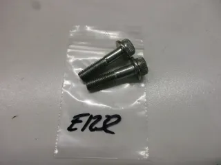 E1232 Suzuki Schrauben Bolzen M8 mm Rahmen Halter Befestigung Träger bolt screw - Bild 1