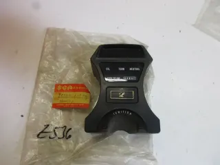 E536. Suzuki GSX 400 L_T Tachogehäuse Instrument 36381-44220 Kontrollleuchte Cockpit - Bild 1