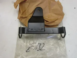 E132. Suzuki GS 750 Scheinwerferhalter Lampenhalter 51540-45400-291 links Träger - Bild 3