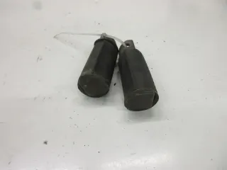 1. Suzuki DR 600 R SN 41 A Fußraste hinten rechts links Soziusraste Fussraste - Bild 4