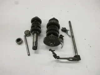 Suzuki GS 550 M Katana Getriebesatz Getriebe Getriebewelle Motor Antrieb - Bild 1